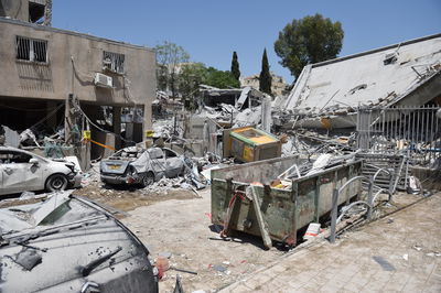 זירת נפילת הטיל האיראני בבני ברק