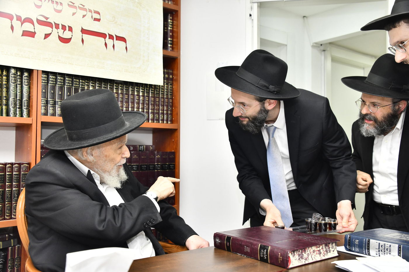 כולל ש"ס 'רוח שלמה' אצל הגרמ"ה הירש