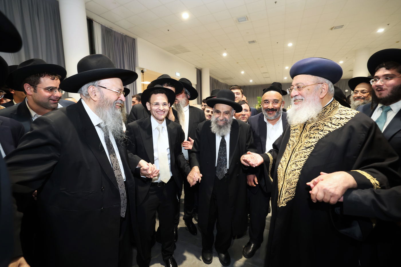 שמחת נישואי נכדתם של הראשל"צ הגרש"מ עמאר, והגרב"צ מוצפי 