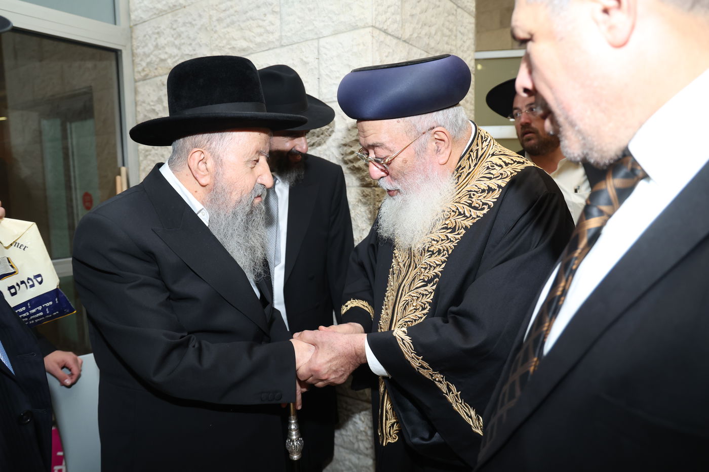 שמחת נישואי נכדתם של הראשל"צ הגרש"מ עמאר, והגרב"צ מוצפי 