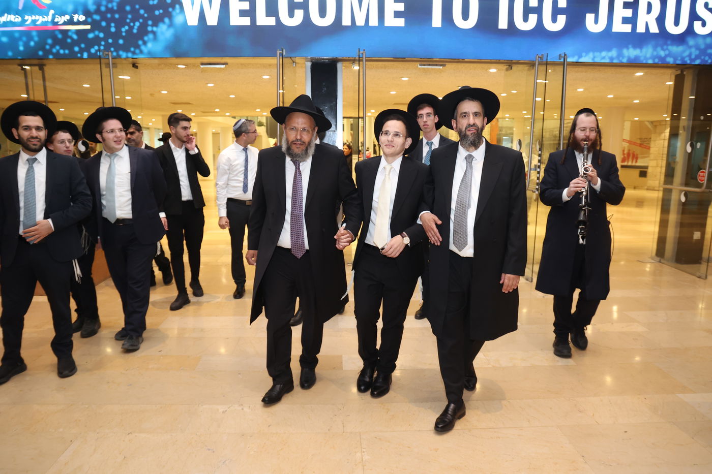 שמחת נישואי נכדתם של הראשל"צ הגרש"מ עמאר, והגרב"צ מוצפי 