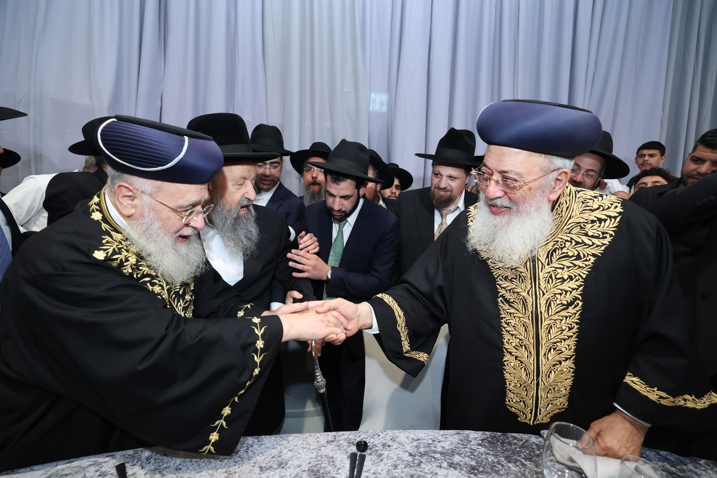 שמחת נישואי נכדתם של הראשל"צ הגרש"מ עמאר, והגרב"צ מוצפי 