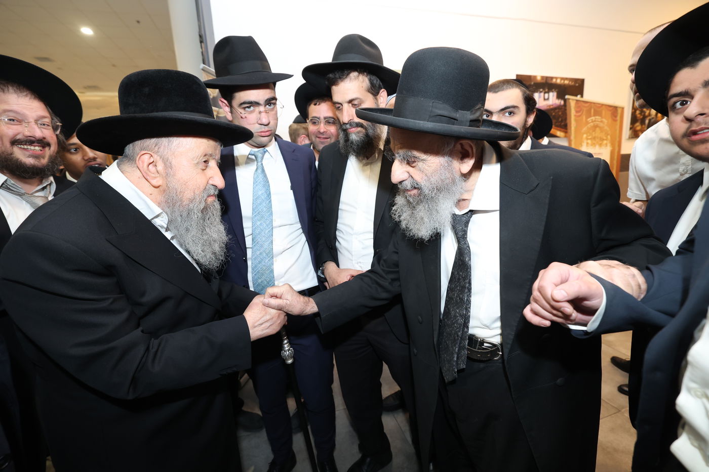 שמחת נישואי נכדתם של הראשל"צ הגרש"מ עמאר, והגרב"צ מוצפי 