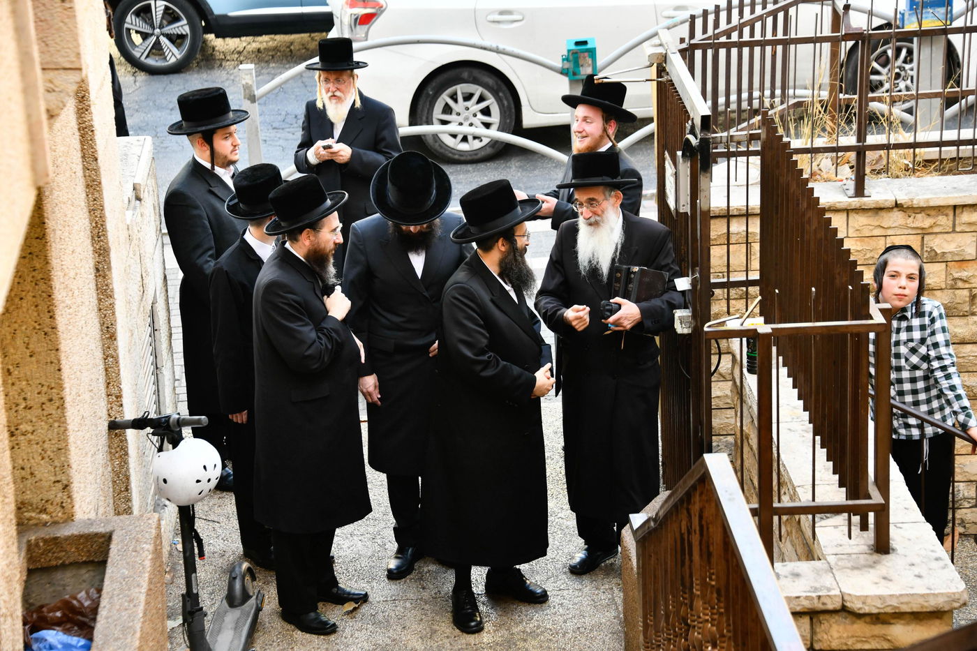 הרה"צ רבי חיים שלום הלברשטאם בביקור בישיבת באבוב בבת ים