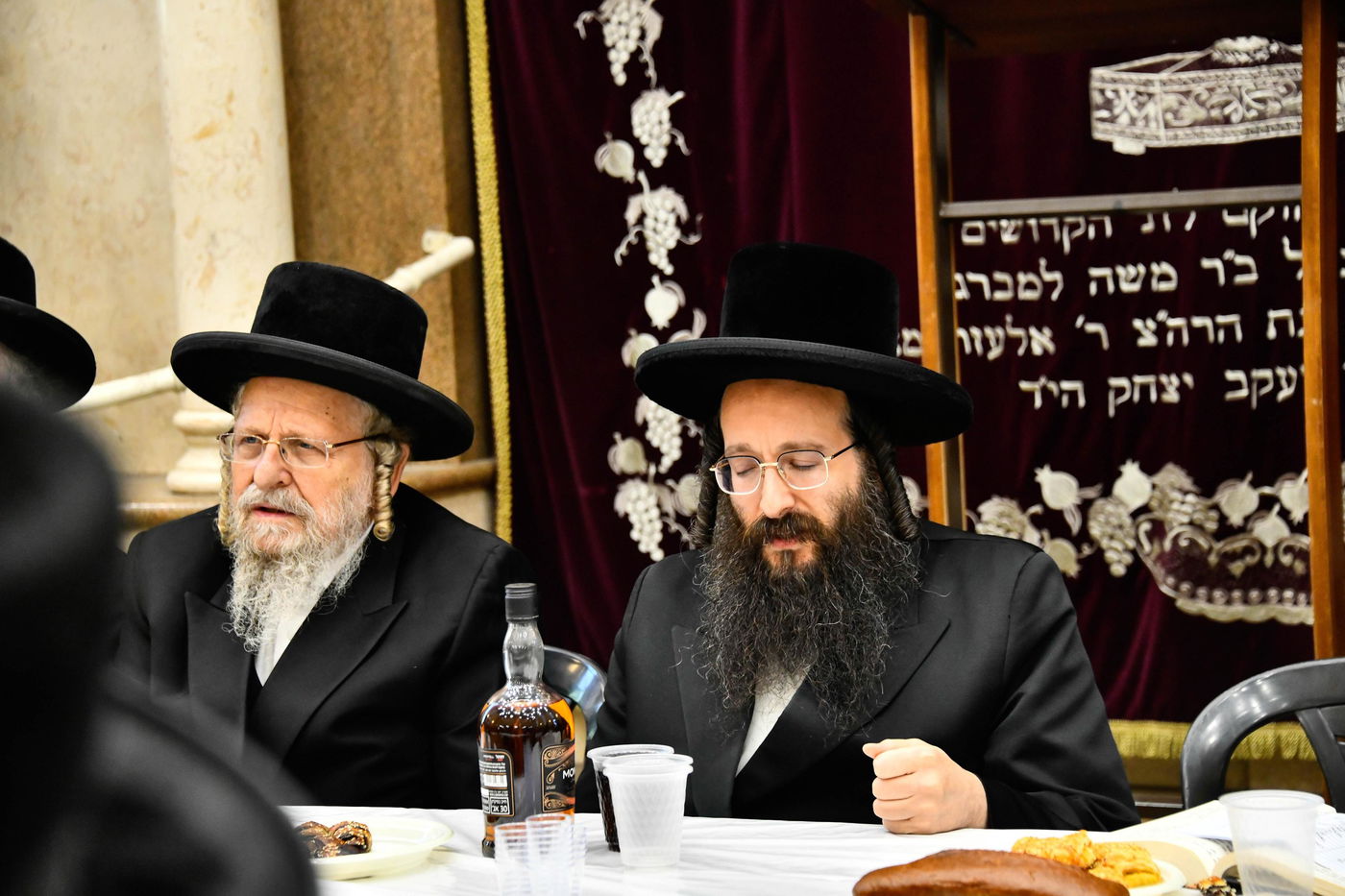 הרה"צ רבי חיים שלום הלברשטאם בביקור בישיבת באבוב בבת ים