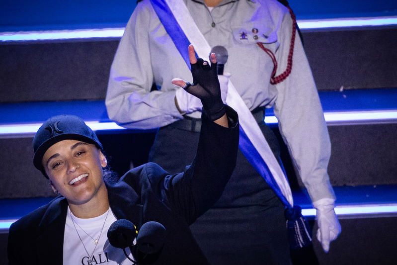 "אמרתי למחבל תירה בי": אמילי דמארי ריגשה את בריטניה עם עדות מהשבי