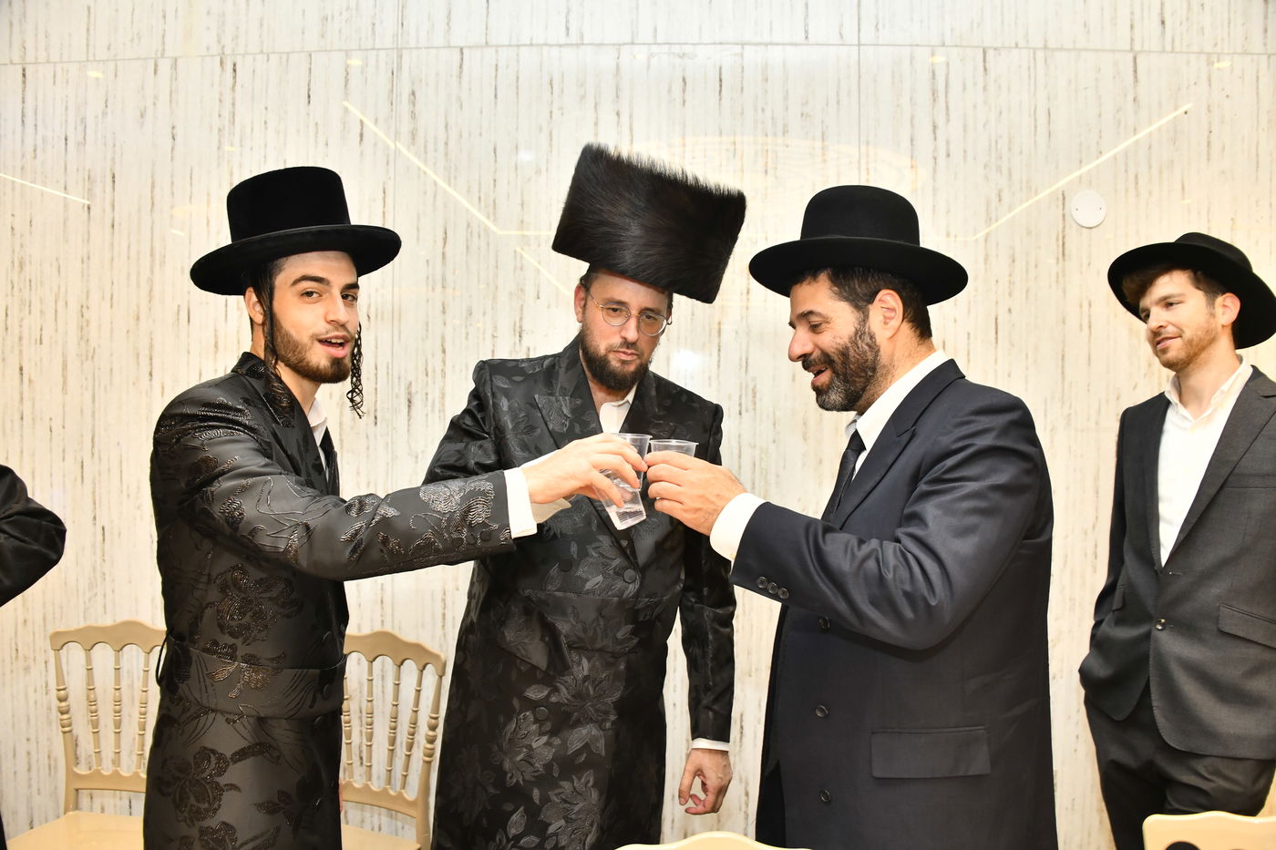 שמחת אירוסי בת איש התקשורת ישראל כהן