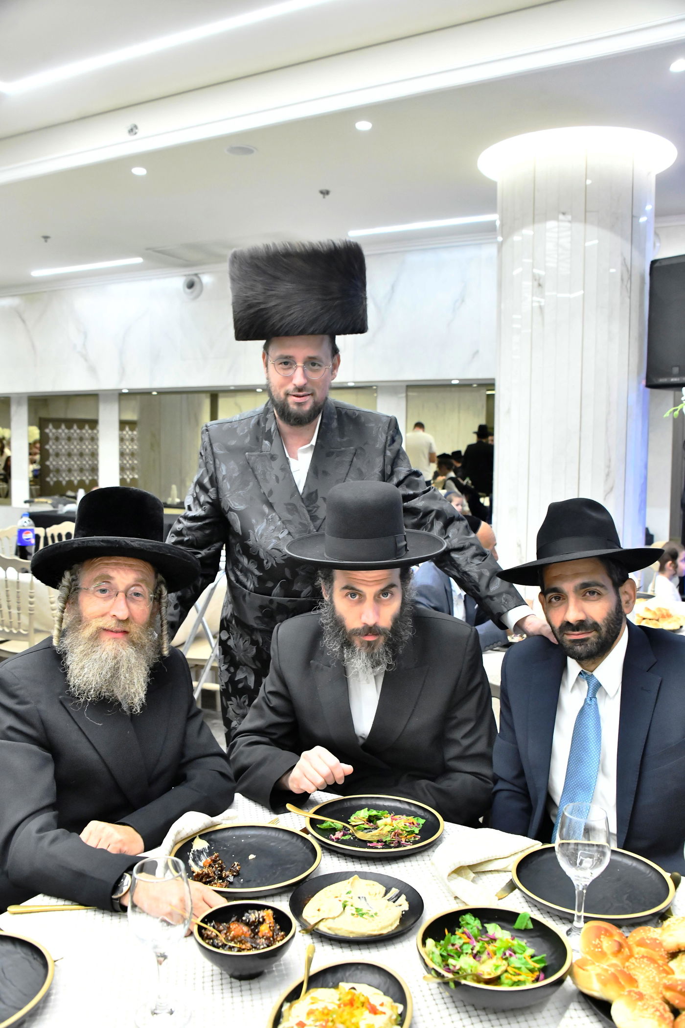 שמחת אירוסי בת איש התקשורת ישראל כהן