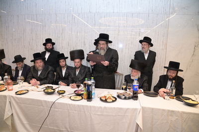 שמחת אירוסי בת איש התקשורת ישראל כהן