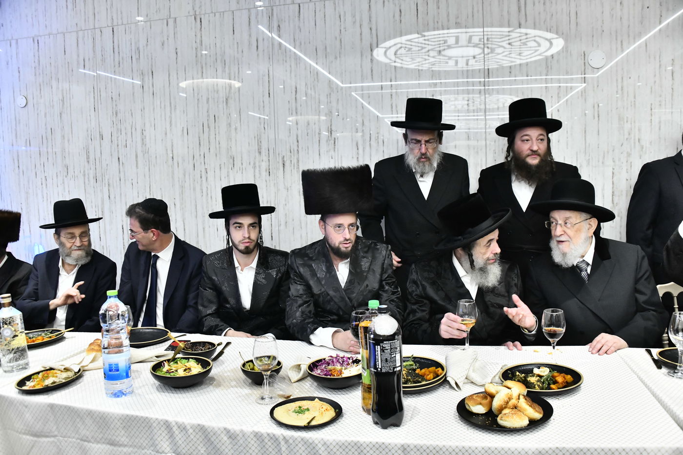 שמחת אירוסי בת איש התקשורת ישראל כהן