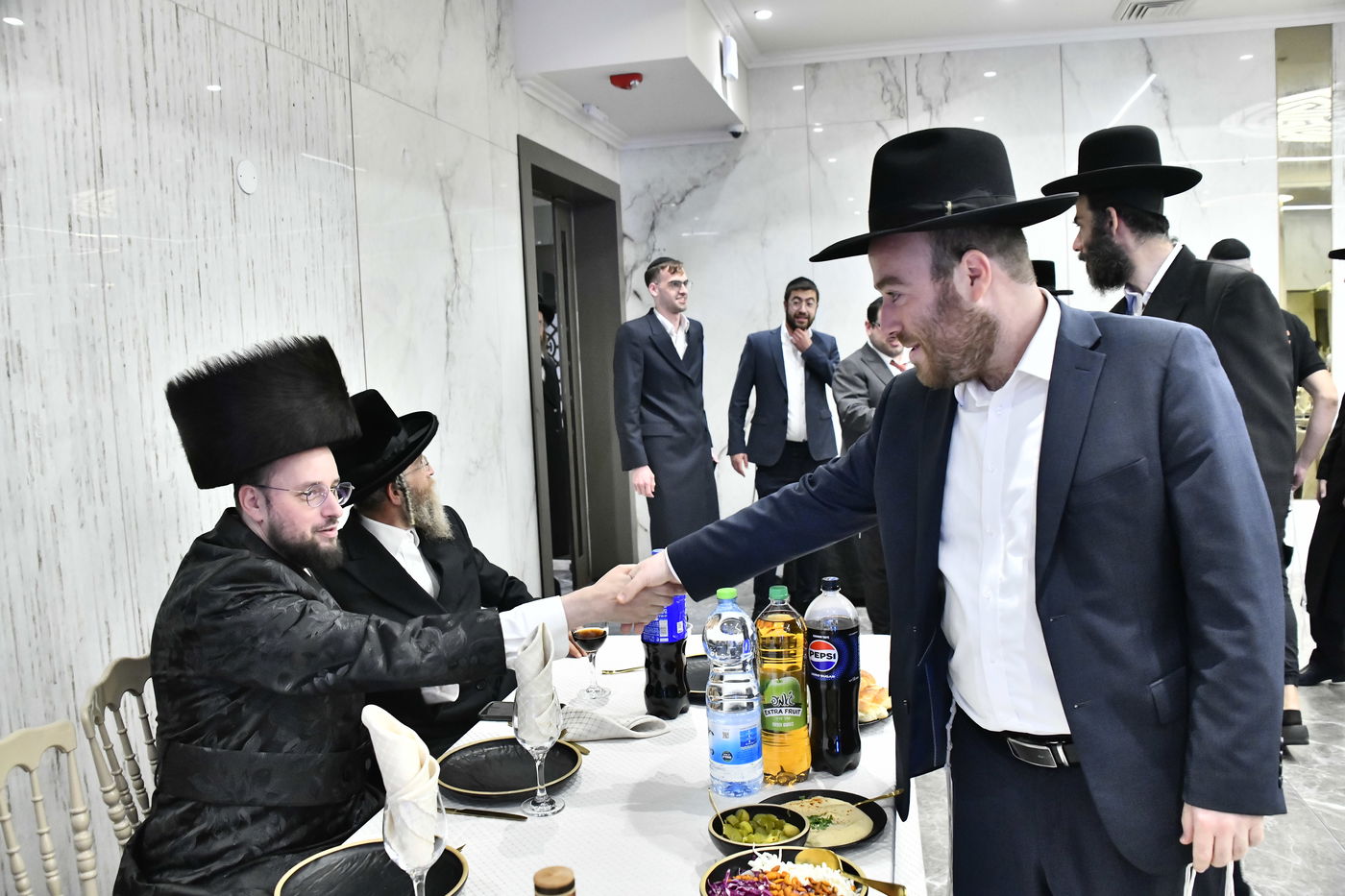 שמחת אירוסי בת איש התקשורת ישראל כהן