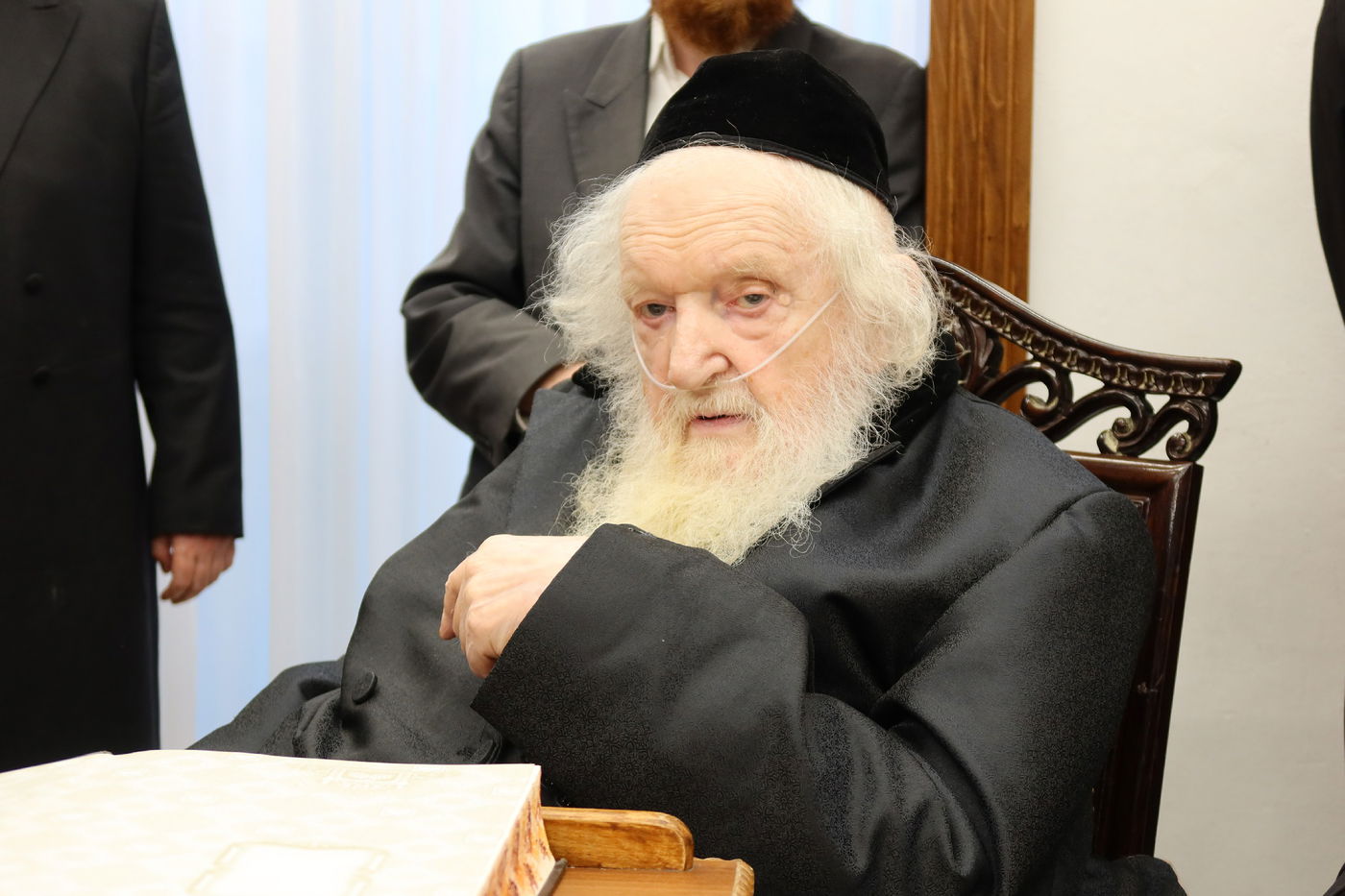 האדמו"ר מצאנז בביקור אצל הגר"מ שטרנבוך