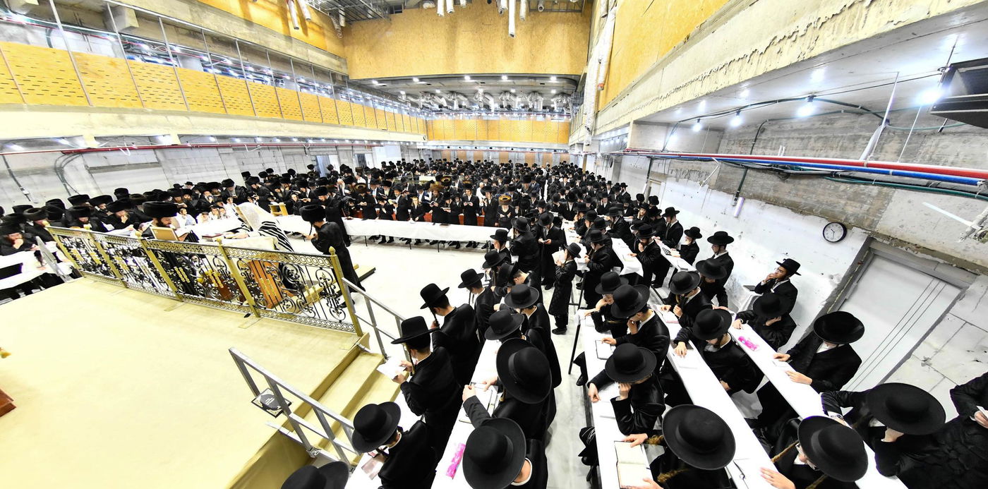 סליחות ראשונות בחצה"ק מודז'יץ