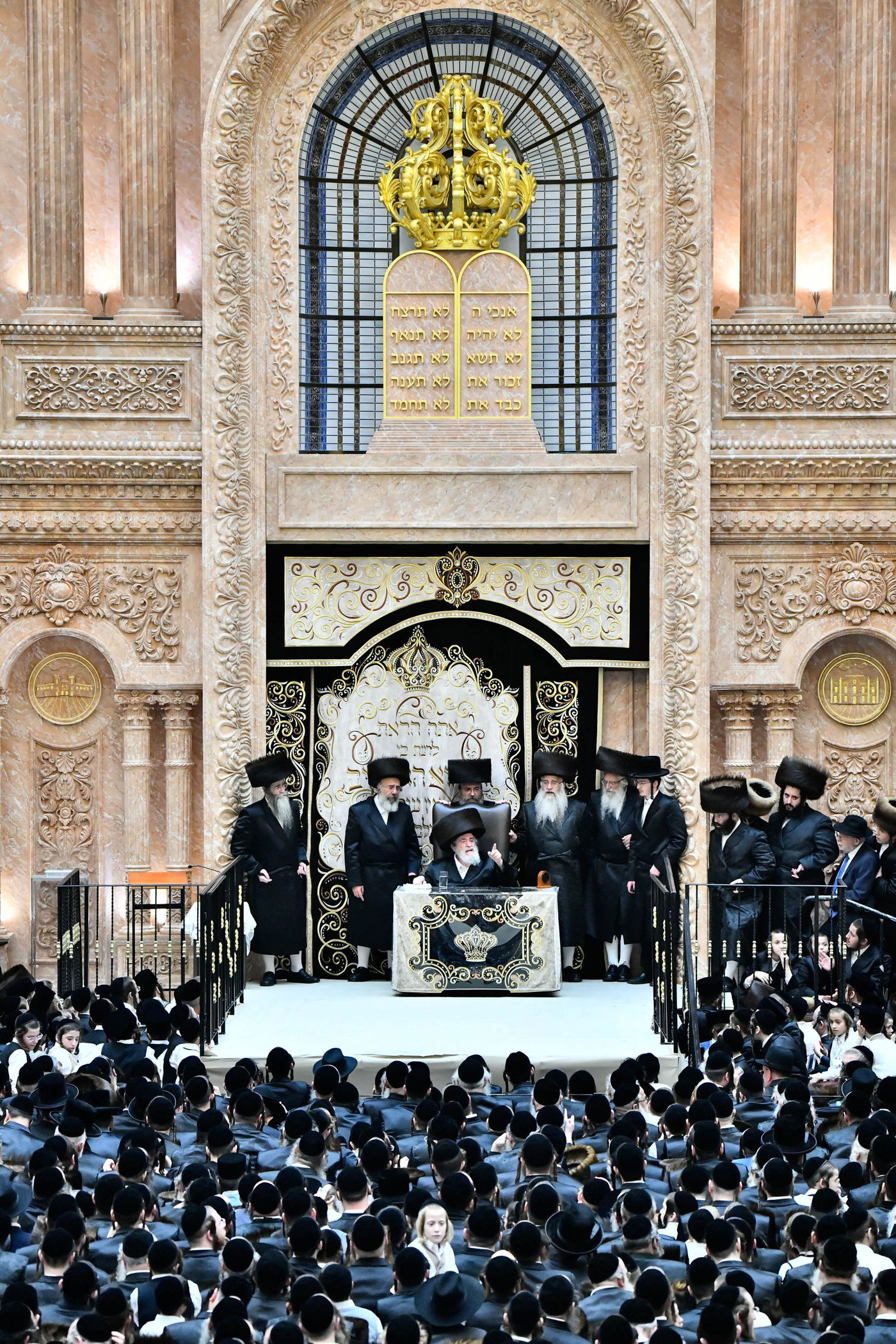 סליחות ראשונות בחצה"ק ויז'ניץ