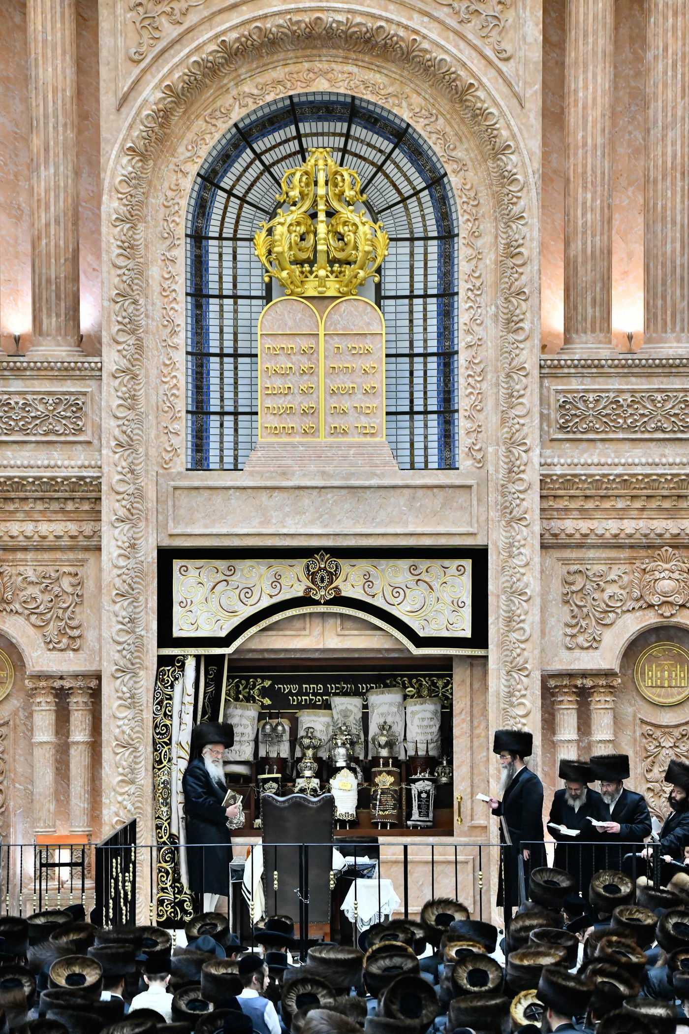 סליחות ראשונות בחצה"ק ויז'ניץ