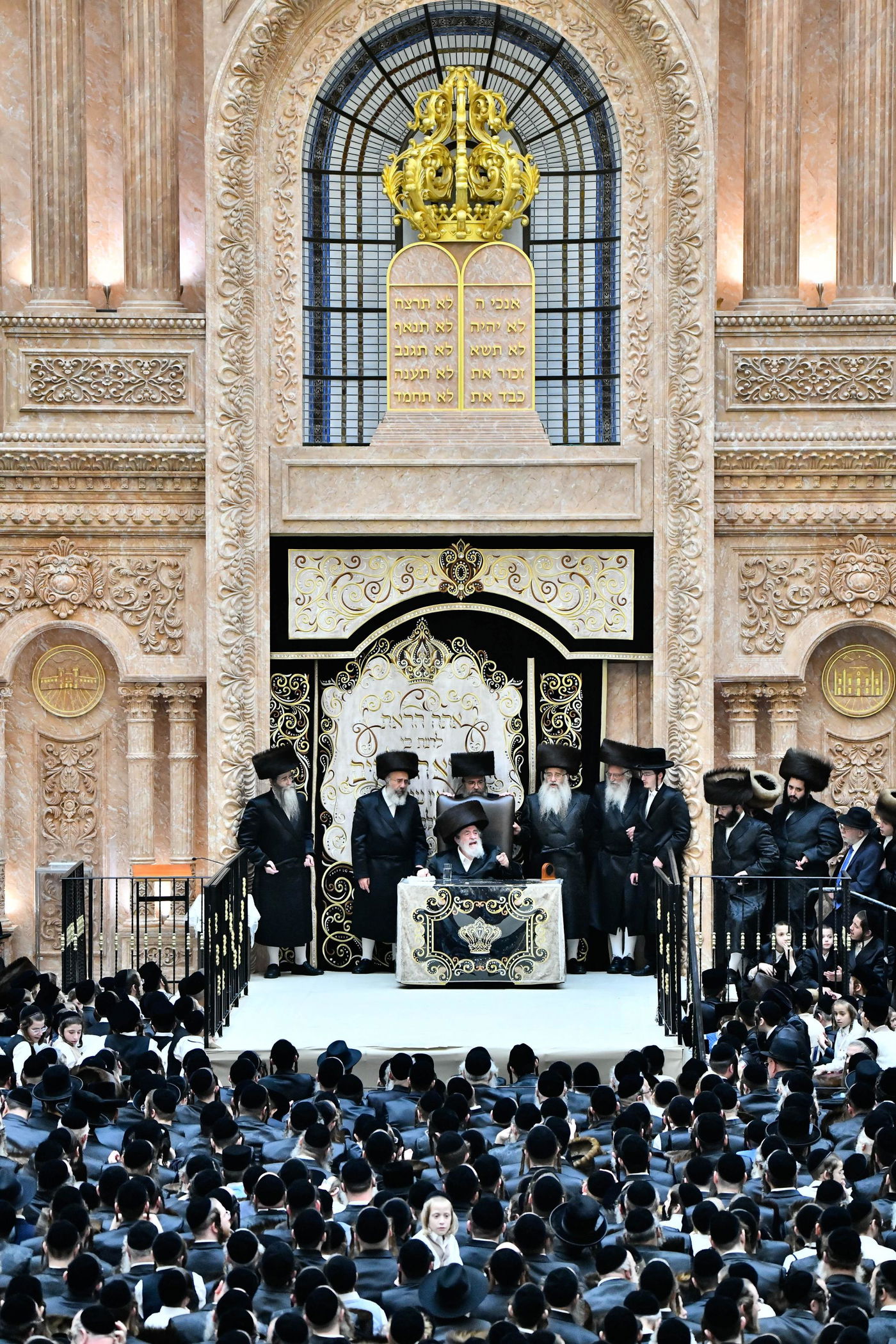 סליחות ראשונות בחצה"ק ויז'ניץ