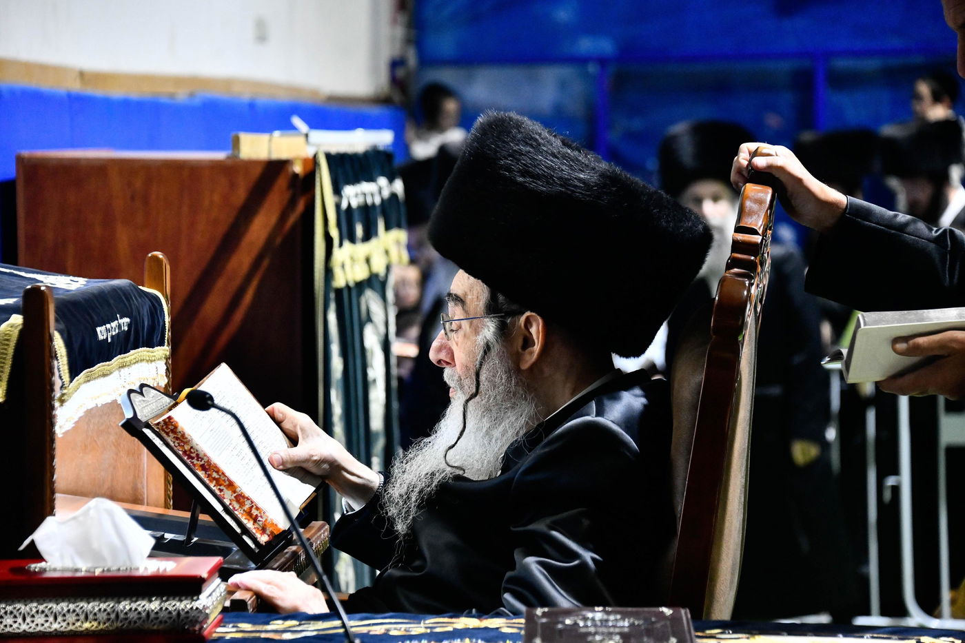 סליחות ראשונות בחצה"ק אלכסנדר