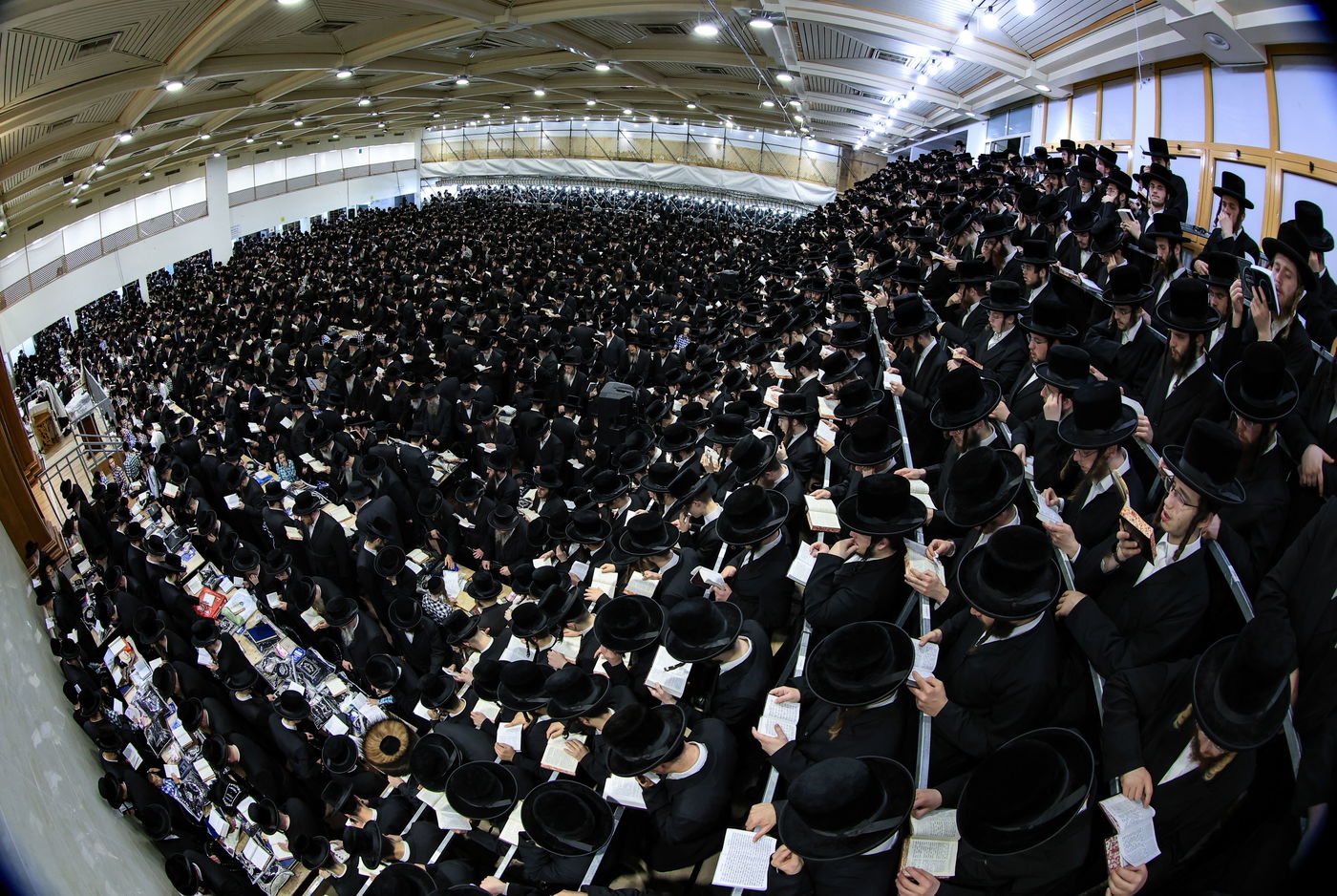 א' דסליחות בחצה"ק צאנז