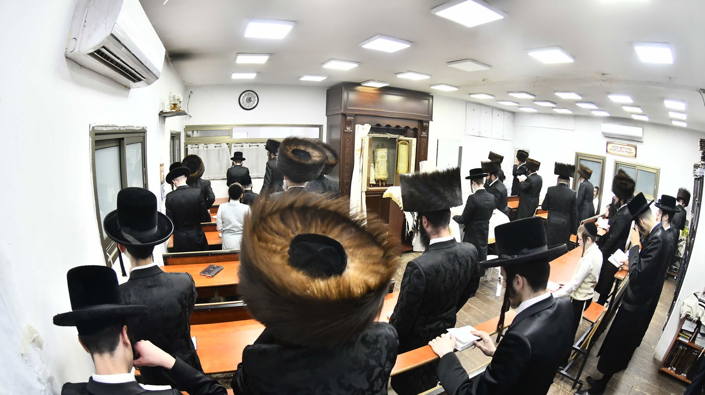 סליחות ראשונות בחצה"ק זוטשקא אמסנא