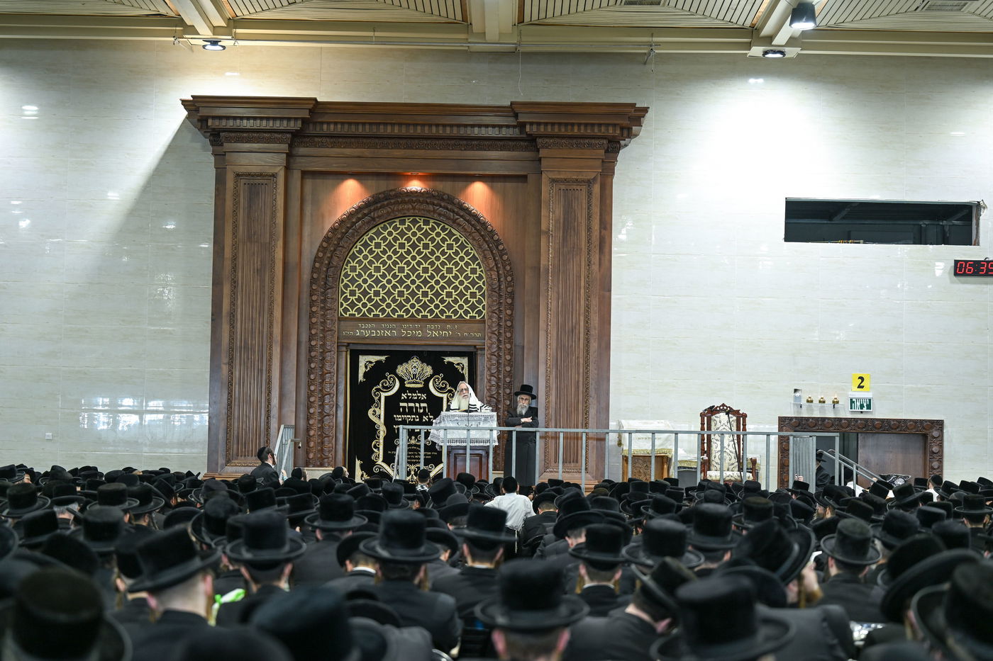 א' דסליחות בחצה"ק צאנז