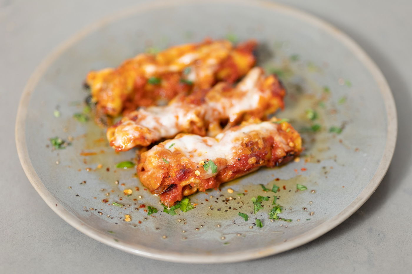 בכל מטבח, בכל מתכון - מתגלים געגוע, זיכרון ואהבה שממשיכים לעבור מדור לדור