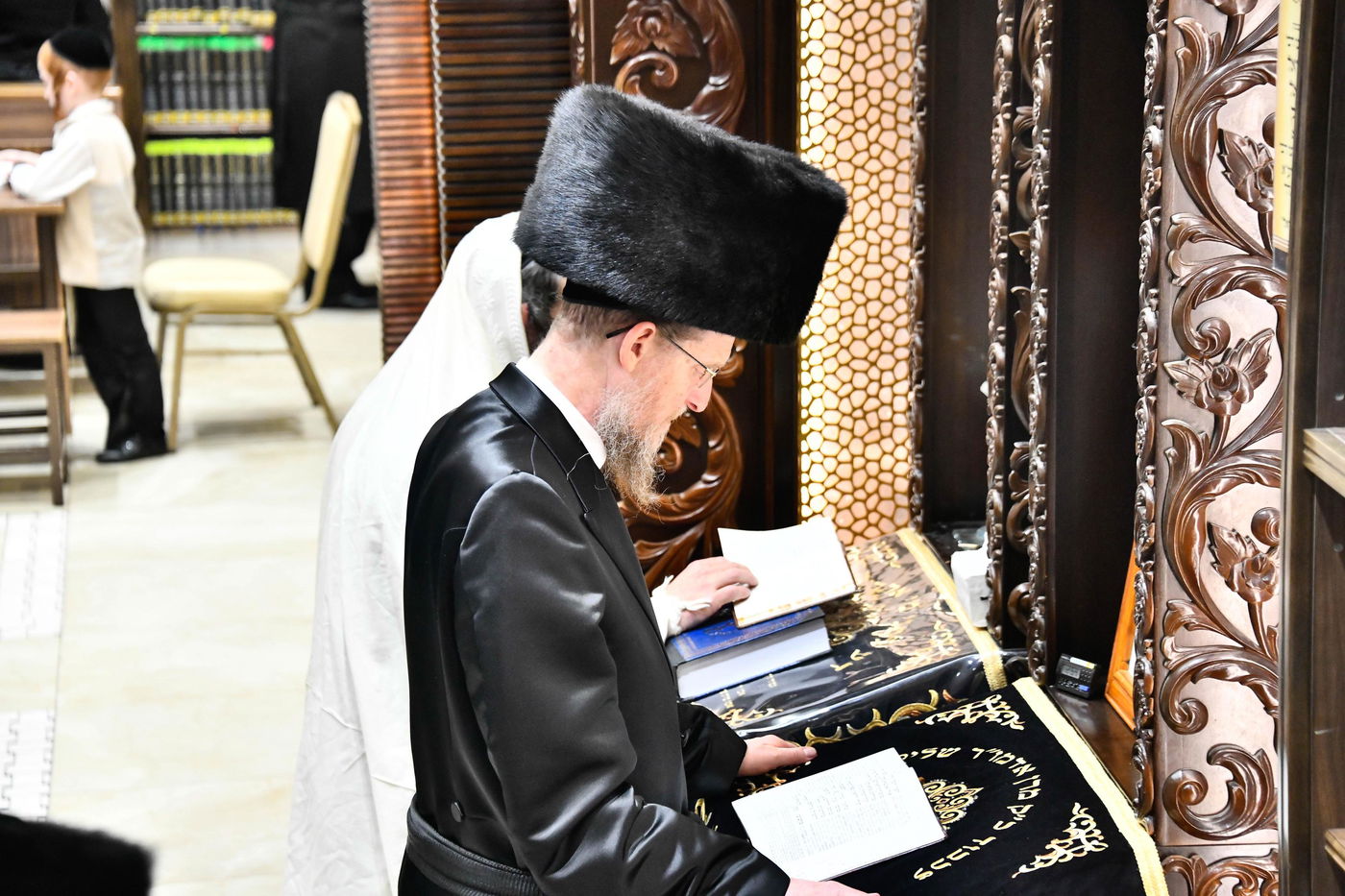 סליחות ראשונות בחצה"ק אלכסנדר ארה"ב