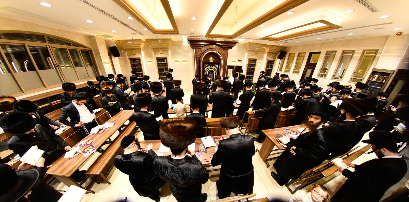 סליחות ראשונות בחצה"ק אלכסנדר ארה"ב