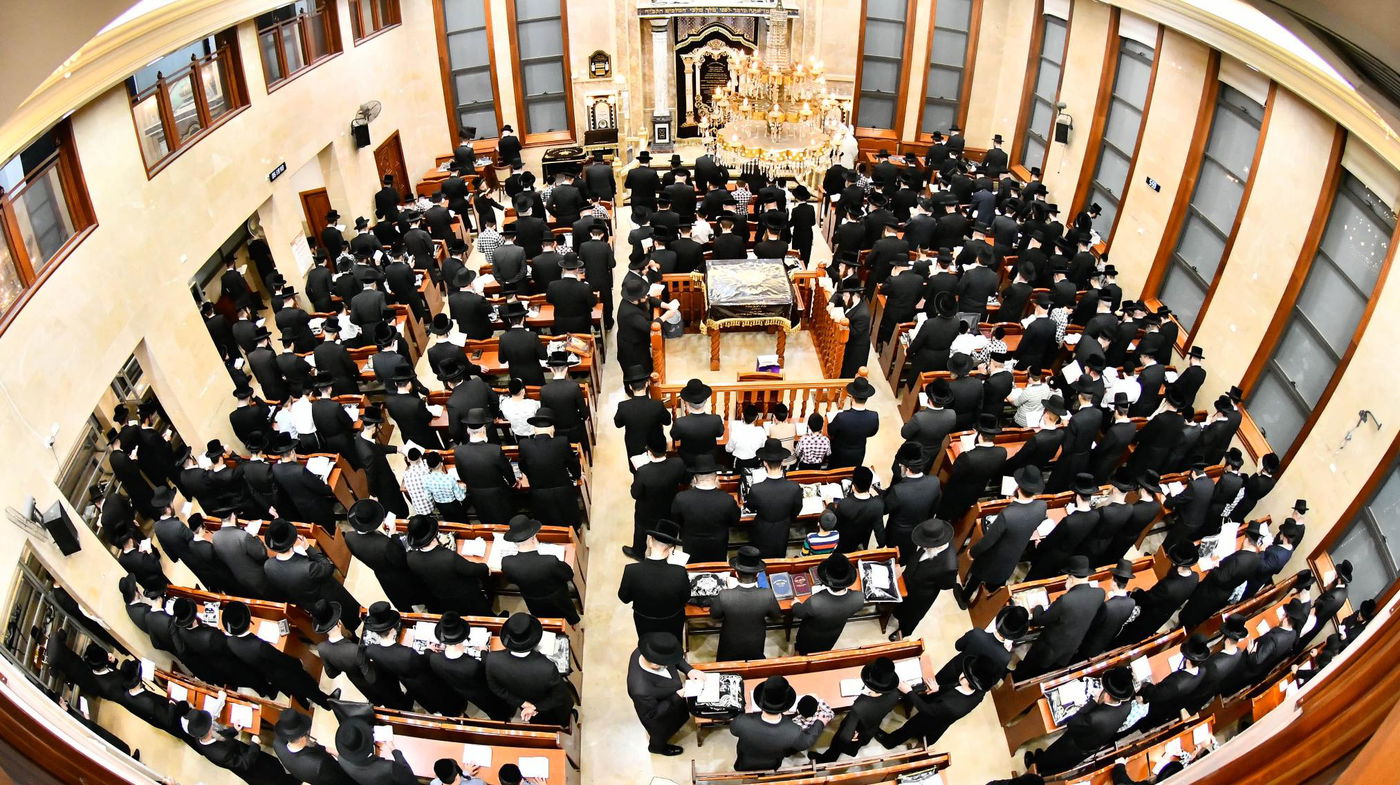 סליחות ראשונות בחצה"ק שבט הלוי