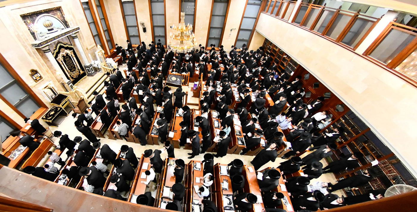 סליחות ראשונות בחצה"ק שבט הלוי