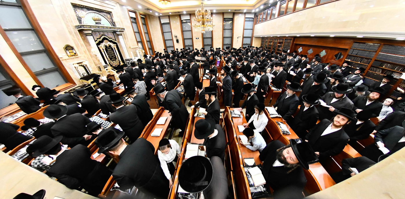 סליחות ראשונות בחצה"ק שבט הלוי