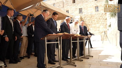 "הנותן תשועה למלכים" לדונלד ג'יי טראמפ: כך נראה ביקורו של רוביו במקום הקדוש