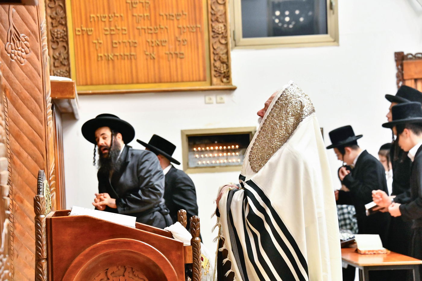 סליחות ראשונות בחצה"ק פרמישלאן