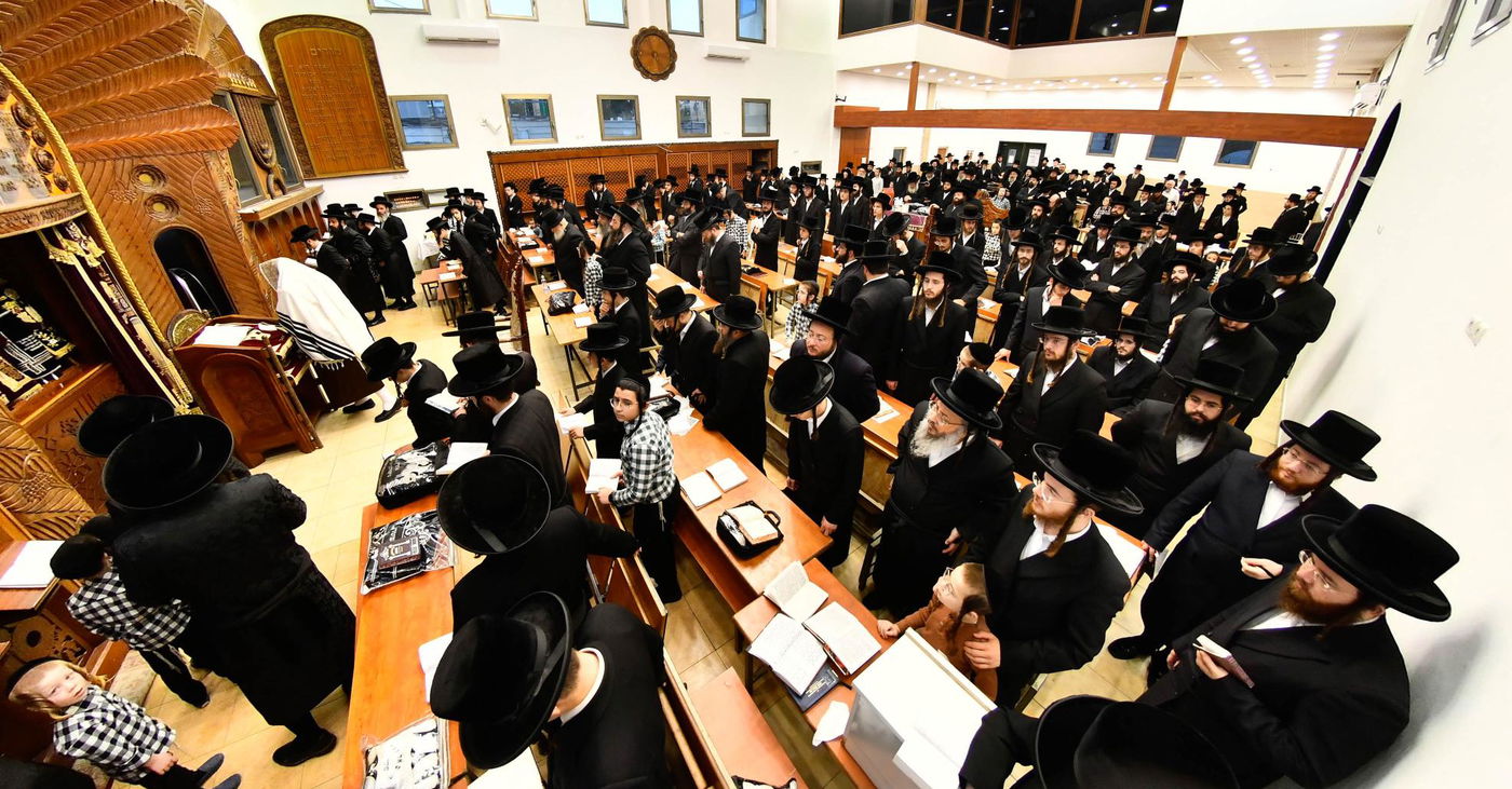 סליחות ראשונות בחצה"ק פרמישלאן