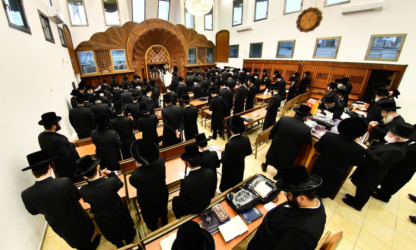 סליחות ראשונות בחצה"ק פרמישלאן