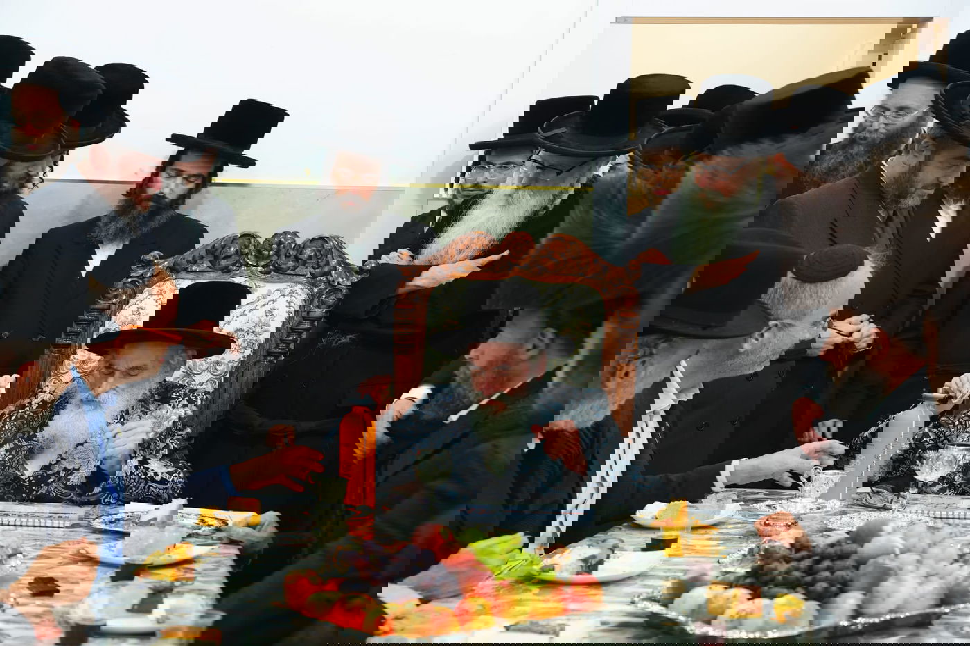 ראשי ארגון איחוד הצלה בביקור מרגש במעונו של האדמו"ר הקוה"ט מויזניץ 