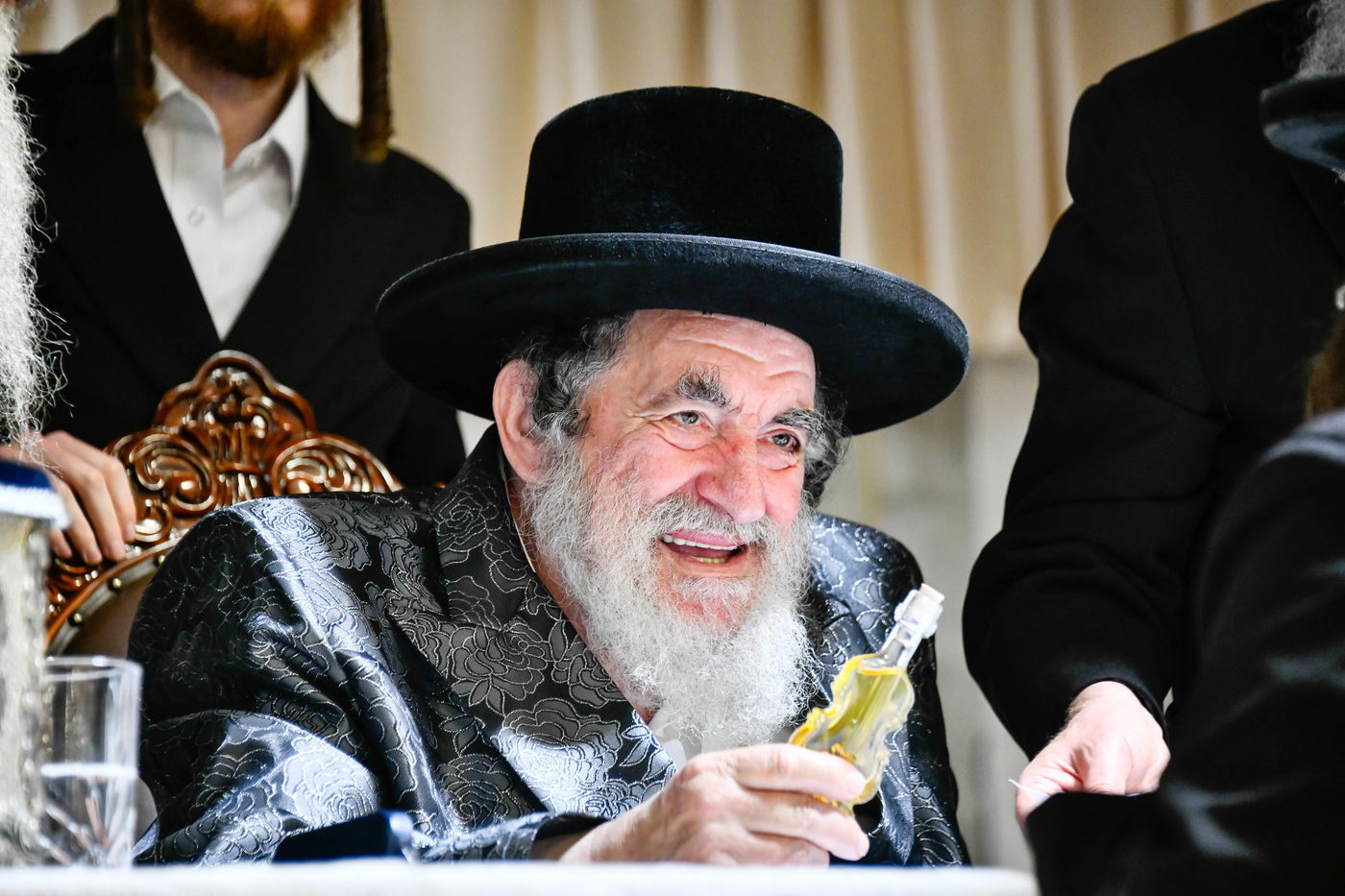 האדמו"ר מויז'ניץ בקבלת קהל לפני הימים הנוראים