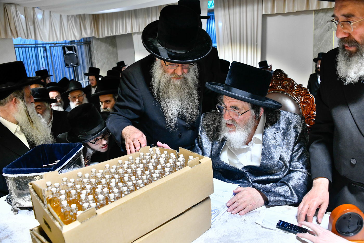 האדמו"ר מויז'ניץ בקבלת קהל לפני הימים הנוראים