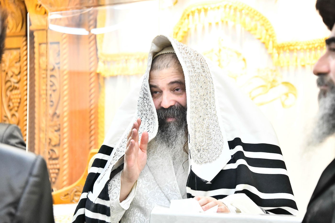 סליחות ראשונות בחצה"ק זוטשקא