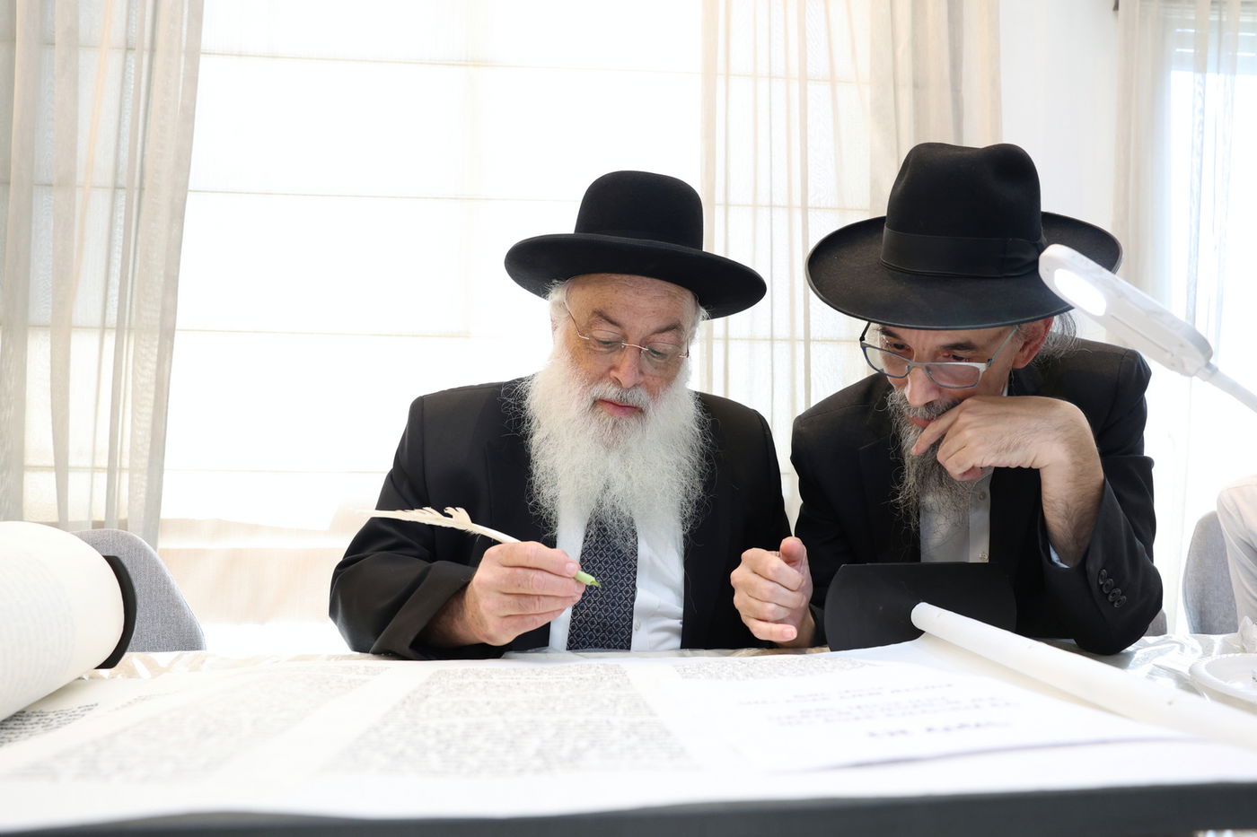 הכנסת ספר תורה לישיבת הקיבוץ