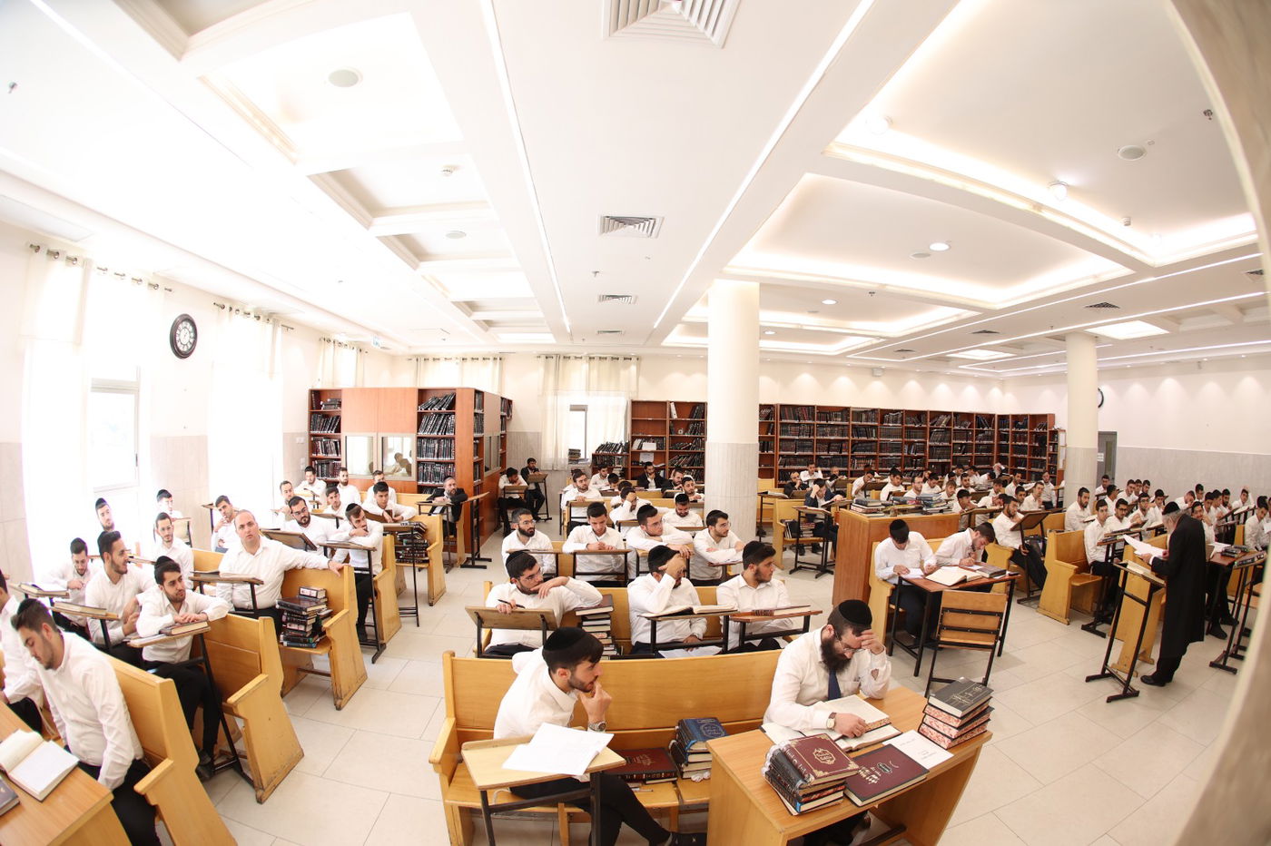 הגר"ש גבאי בשיעור כללי לזכרו של הבן איש חי בישיבת אמרי דעת