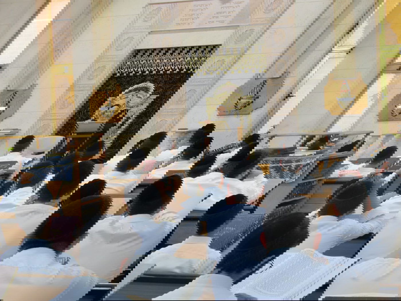 הגה"צ ר' אלימלך בידרמן בשיחת חיזוק בישיבת 'אור התלמוד'