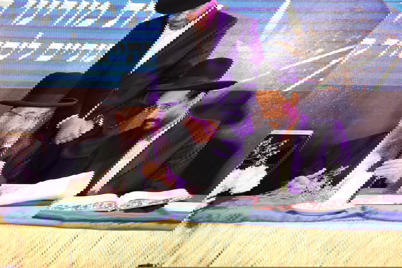 מעמד הכתרת הגר"י משדי לרב קהילת "היכל השם" פרדס כץ