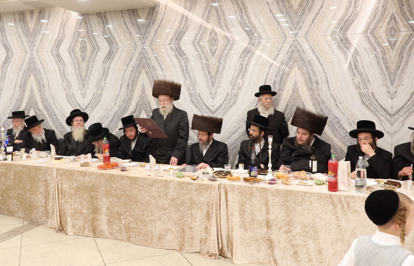 שמחת אירוסי בת הגה"צ גאב"ד זוועהיל