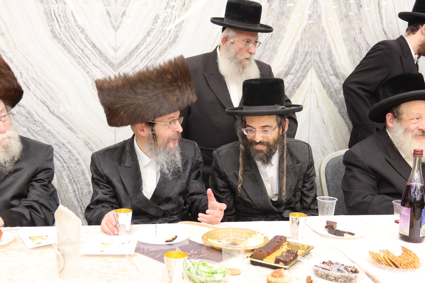 שמחת אירוסי בת הגה"צ גאב"ד זוועהיל