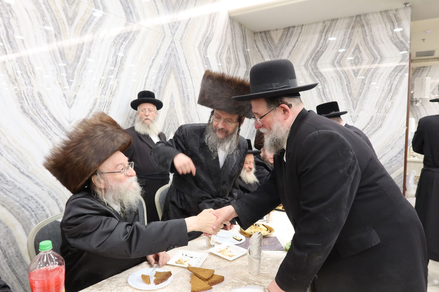 שמחת אירוסי בת הגה"צ גאב"ד זוועהיל