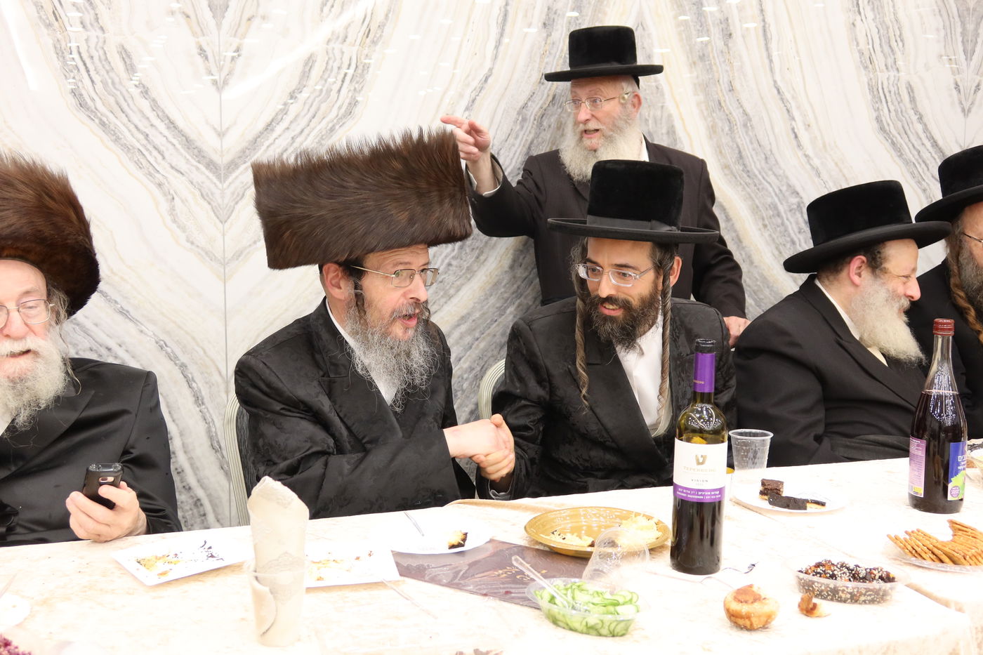 שמחת אירוסי בת הגה"צ גאב"ד זוועהיל