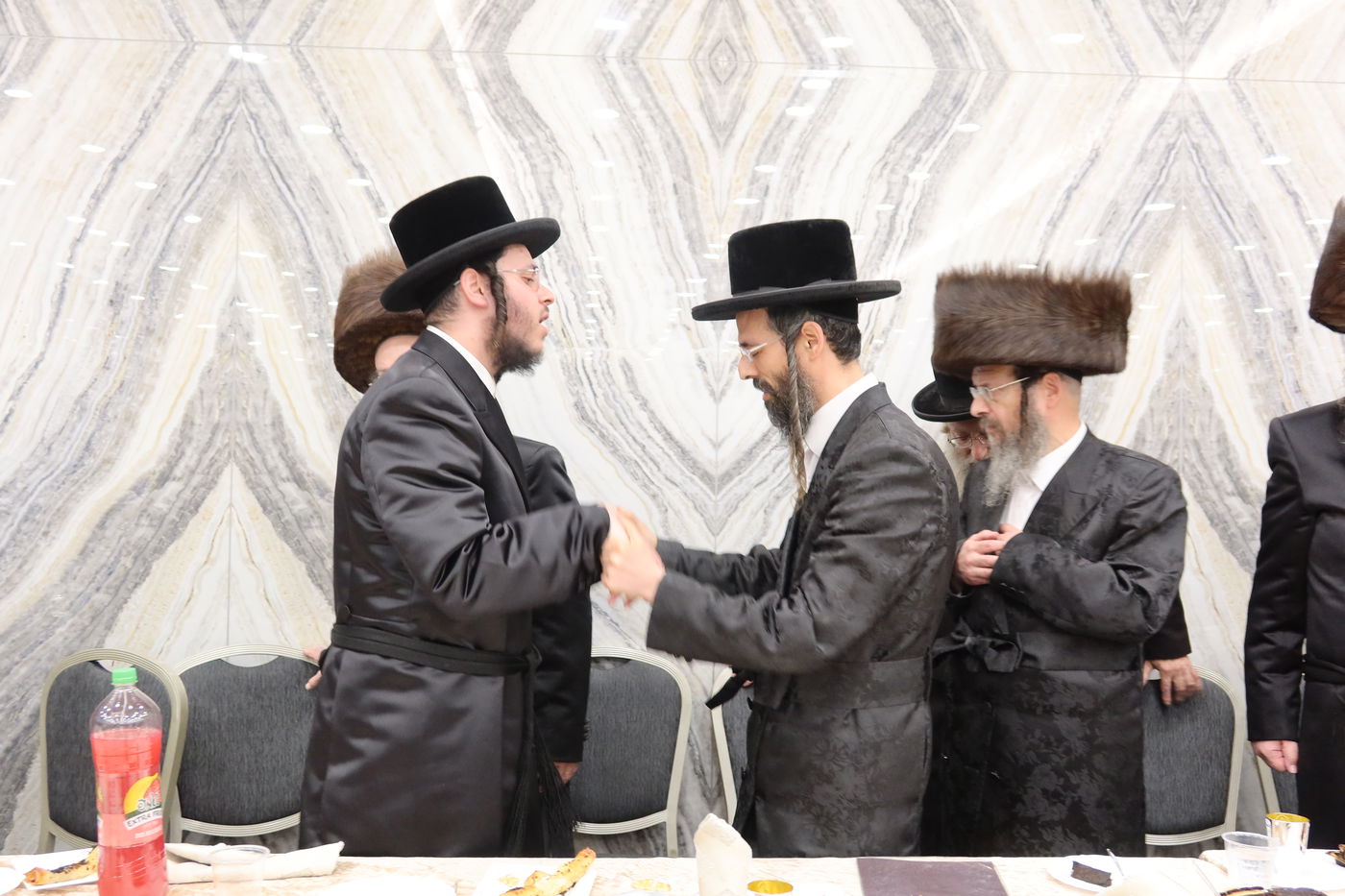 שמחת אירוסי בת הגה"צ גאב"ד זוועהיל