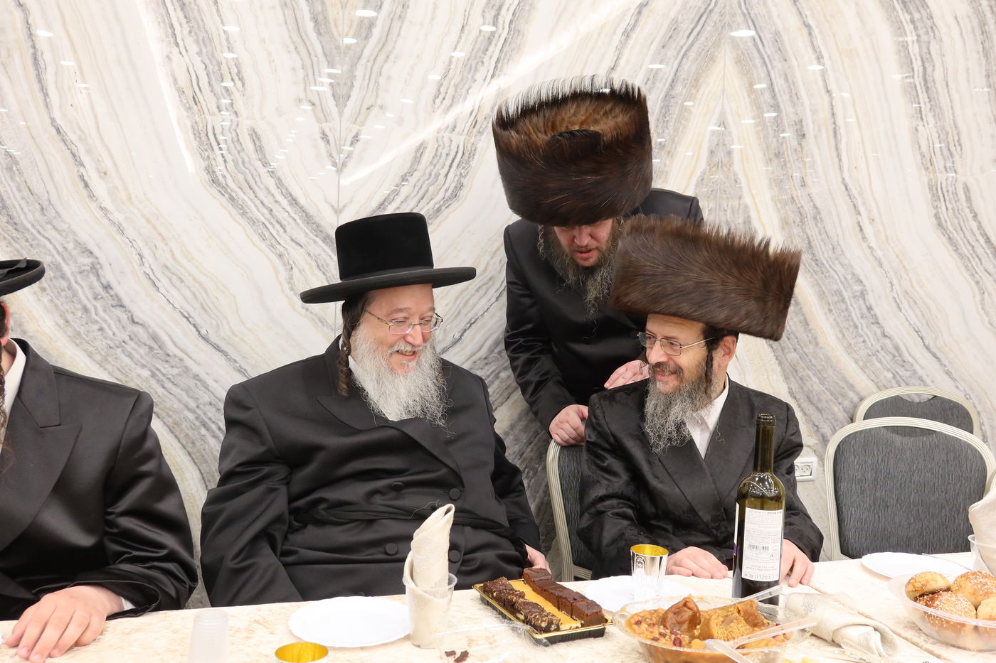 שמחת אירוסי בת הגה"צ גאב"ד זוועהיל