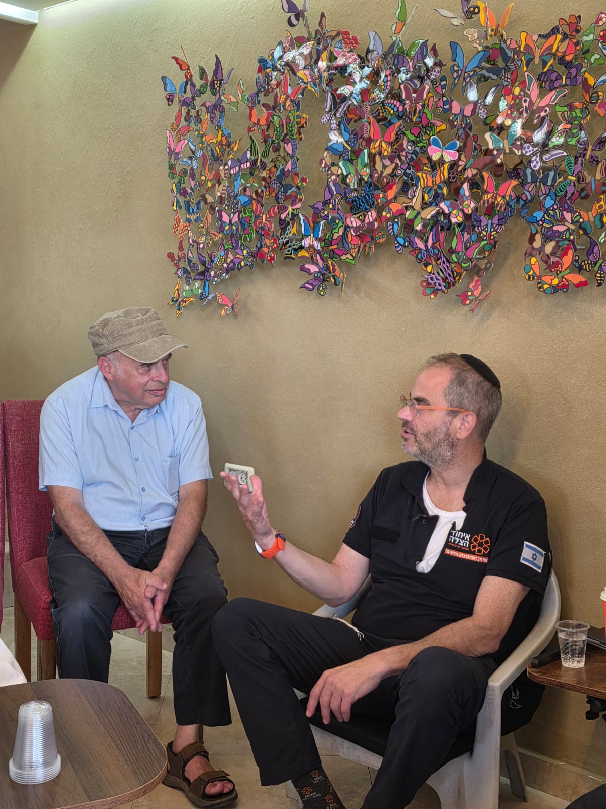 ניחום אבלים אצל נשיא איחוד הצלה אלי ביר