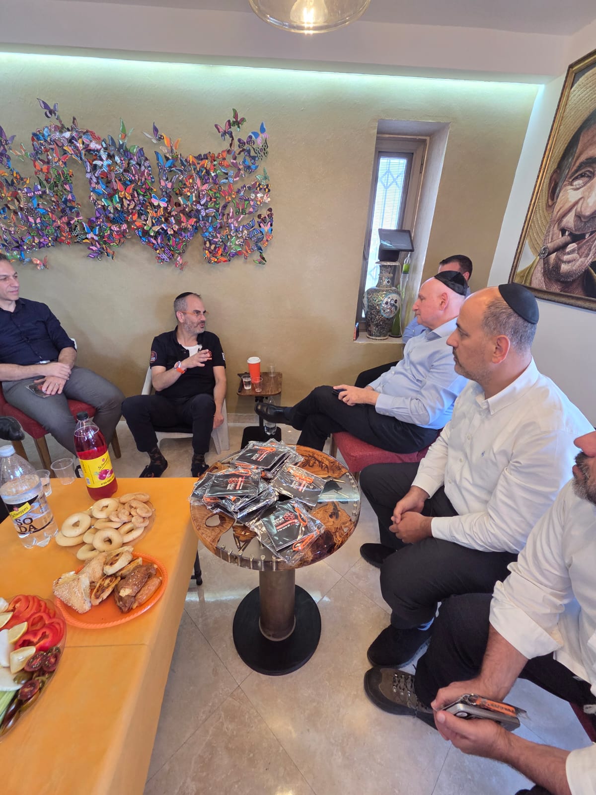 ניחום אבלים אצל נשיא איחוד הצלה אלי ביר